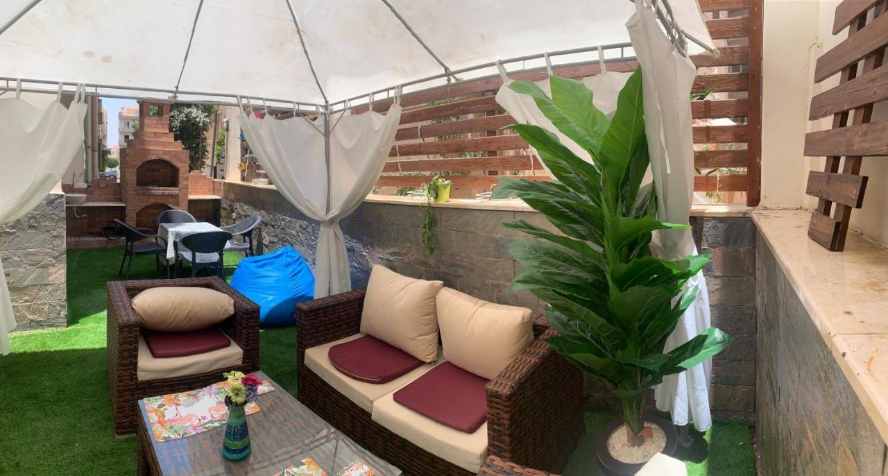 Apartment With A Private Garden In New Каїр Екстер'єр фото